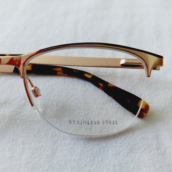 Pierre Cardin gold copper Woman eyeglasses. - Picture 4 of 16